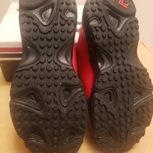 Fila Disruptor Sneakers - Picture 4 of 5